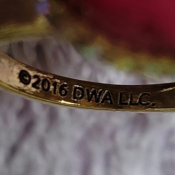 New! BETSEY JOHNSON Macy's Hot Pink Trolls Ring. Size 7.5 - Picture 9 of 10